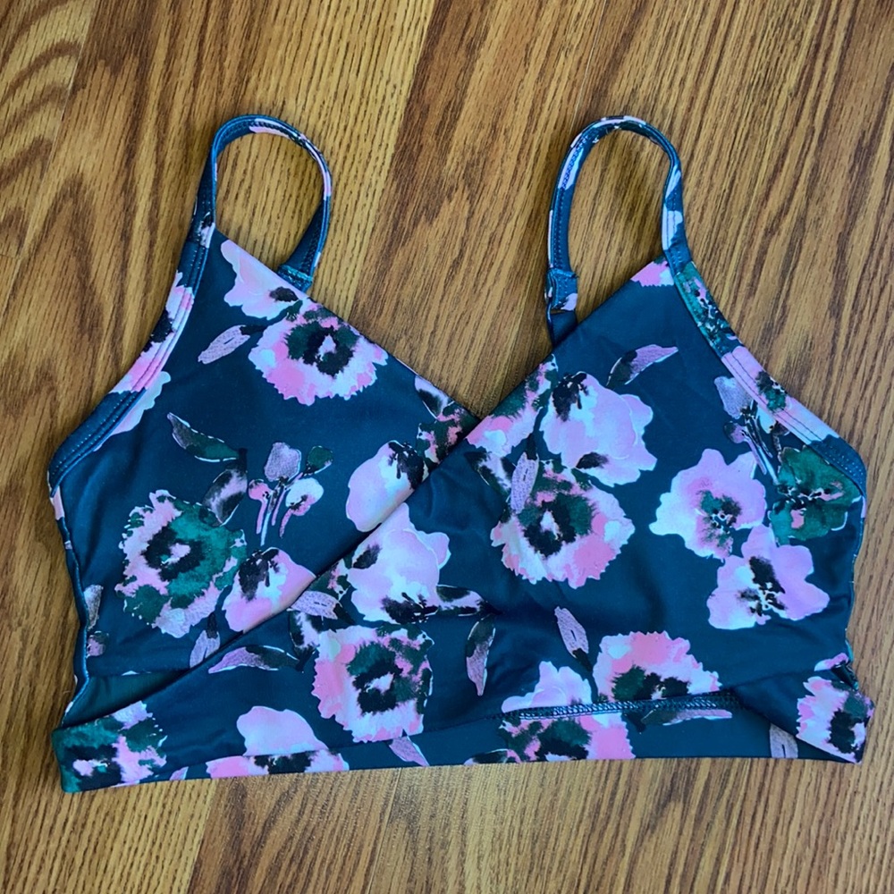 Fabletics Euphoria Tammy Low Impact Sports Bra - image 3